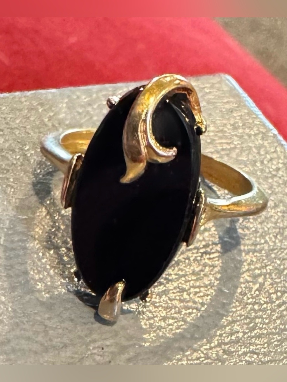 Vintage Avon 1978 “Night Flower” Cocktail Ring, Gold Tone, Faux Onyx, Scrollwork